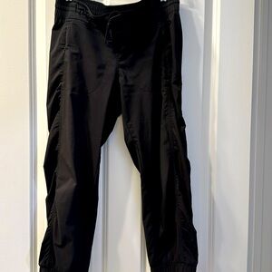 Athleta cropped joggers
